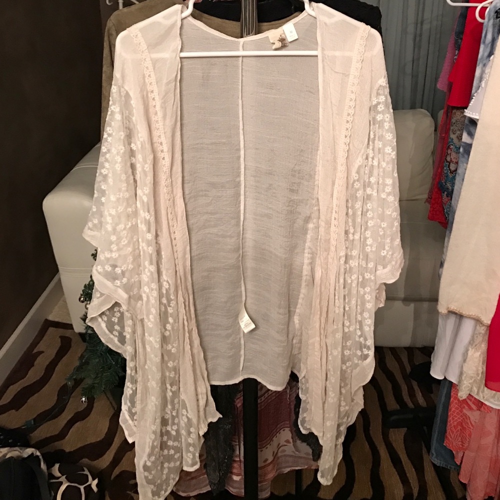 Off White Lace Embroidered Sheer Kimono Fp Style